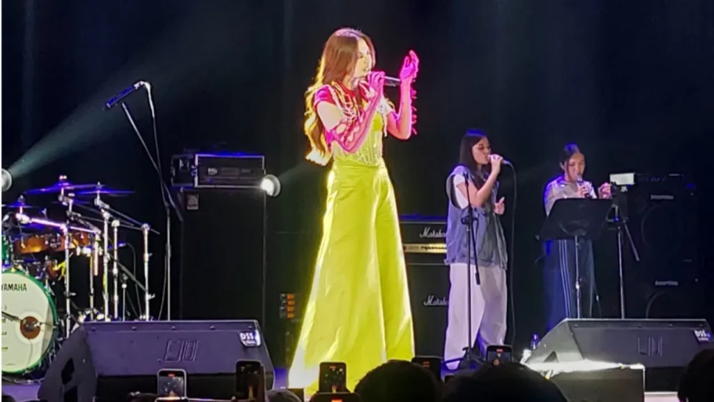 Mahalini Raharja Meriahkan Java Jazz Festival 2024 dengan Penampilan Berani